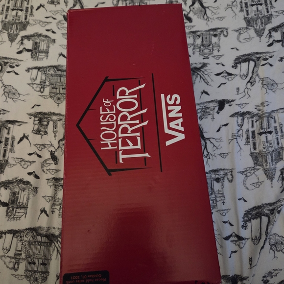 The Exorcist Vans - Picture 6 of 6